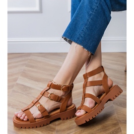 Brun gladiator sandaler fastgjort med en terning 2