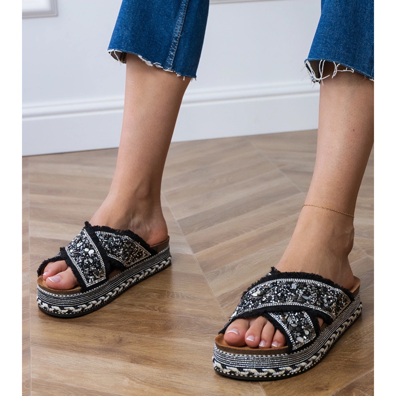 Sort flip flops med striber 1