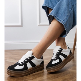 Sorte sneakers til kvinder på platformen 2