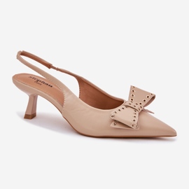 Pumper på en pin med en bue beige 2