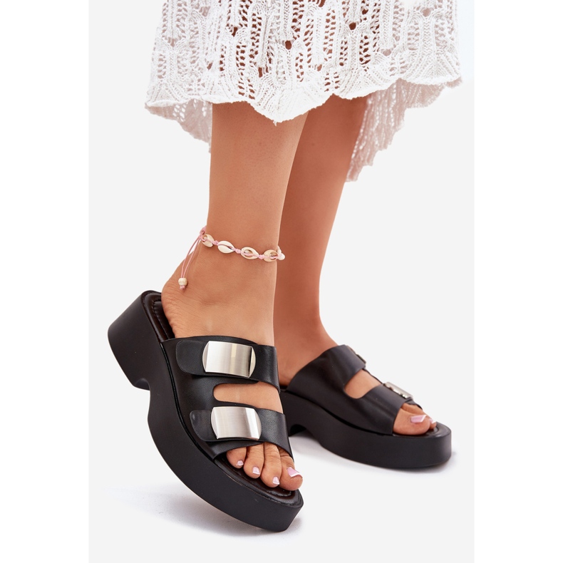 Kvinders flip flops med øko sorte læderstriber 1