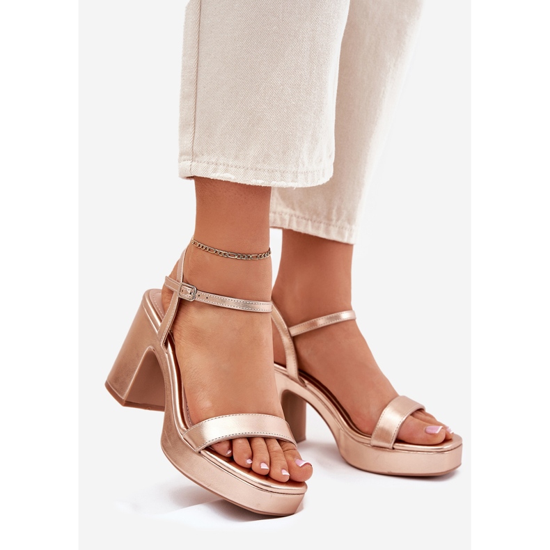 Eco læder sandaler på Pink Gold Post gylden 1