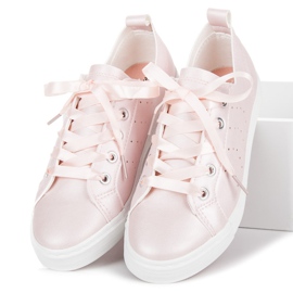 Kylie Pink sneakers bundet med et bånd lyserød 1