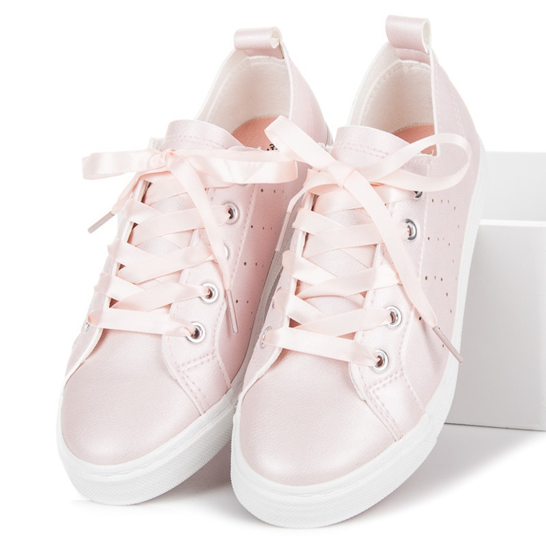 Kylie Pink sneakers bundet med et bånd lyserød 1