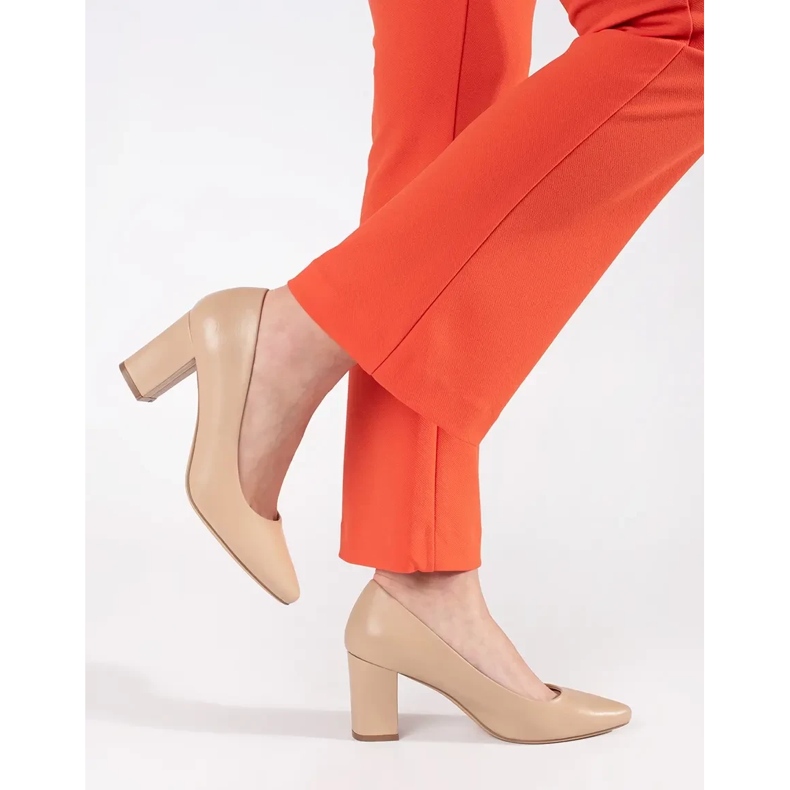 Sergio Leone Beige pumps på søjlen 2