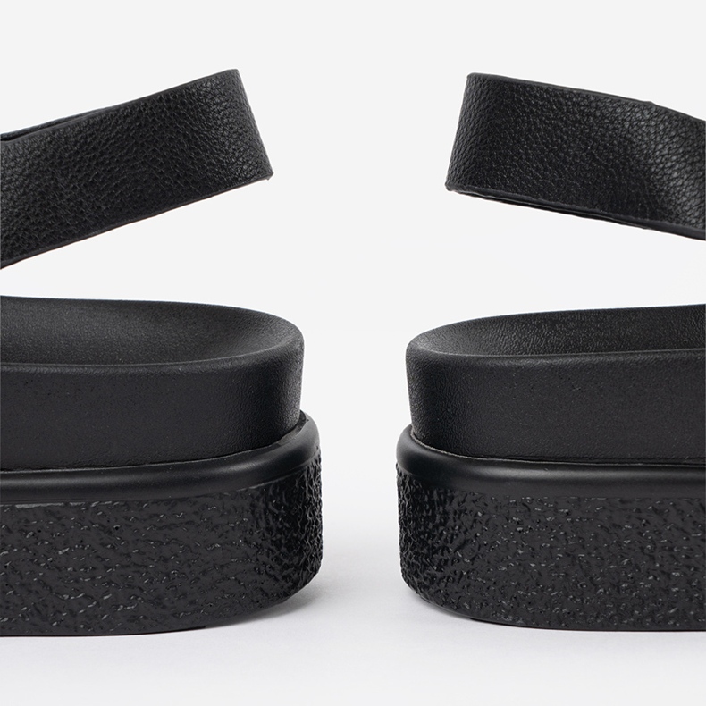 Goodin Sorte elegante sandaler på platformen 1