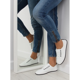 Hvide damesneakers L-6 Sort 2