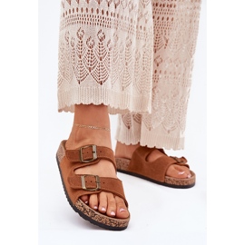 Ruskind flip flops på korksålen med kamelspænder brun 2