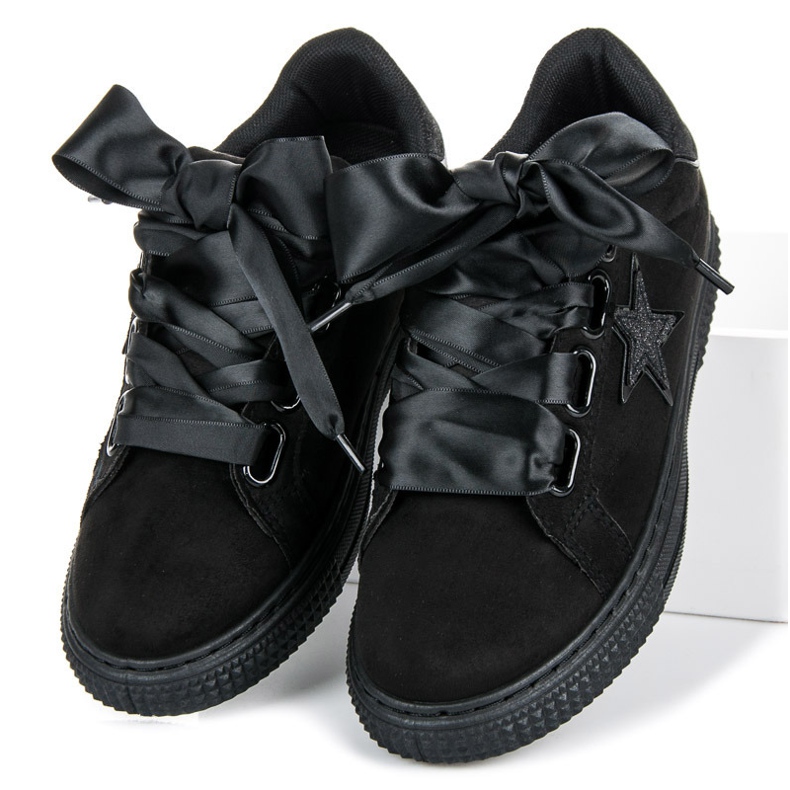 Stilfulde ruskindssneakers sort 1