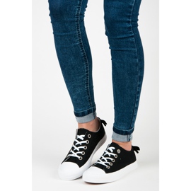 Sorte sneakers med sløjfe 1