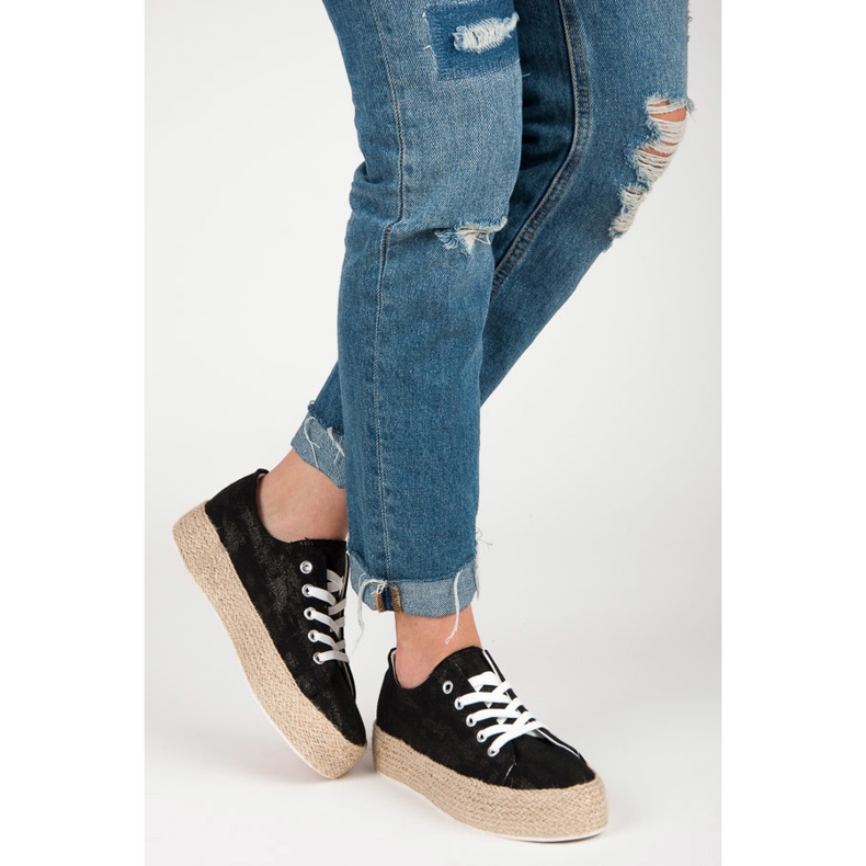 Sorte Espadriller På Indbindingen 1
