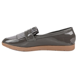 Grålakerede loafers 1