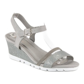 Ideal Shoes Grå kilesandaler 2