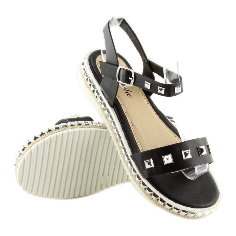 Sorte sandaler med nitter 35-132 sorte 2