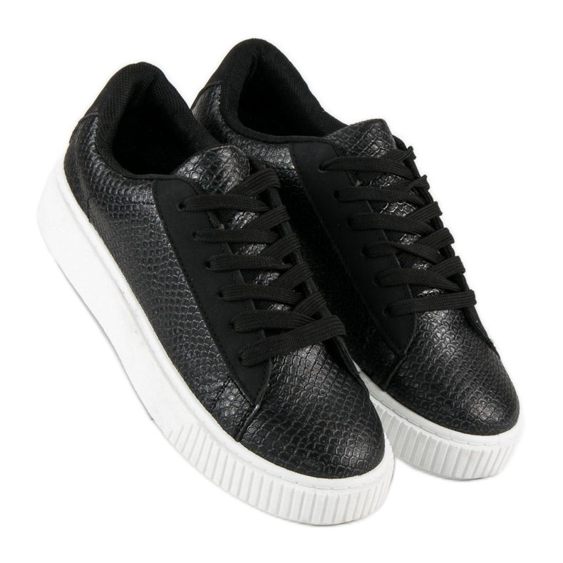 Sorte sneakers med slangetryk 2