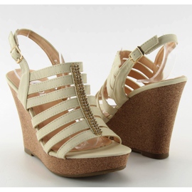 Sandaler på kilen FA77 Beige 2