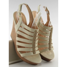 Sandaler på kilen FA77 Beige 1