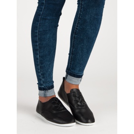 Sorte sneakers med snøre 1