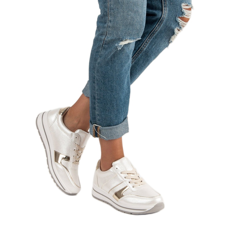 Hvide sneakers 1