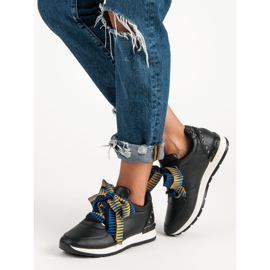 Moderigtige bundne sneakers sort 2
