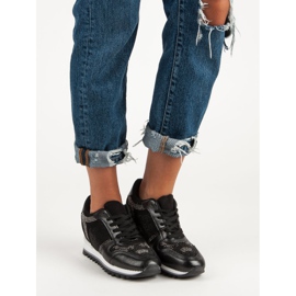 Stilfulde sorte sneakers 2