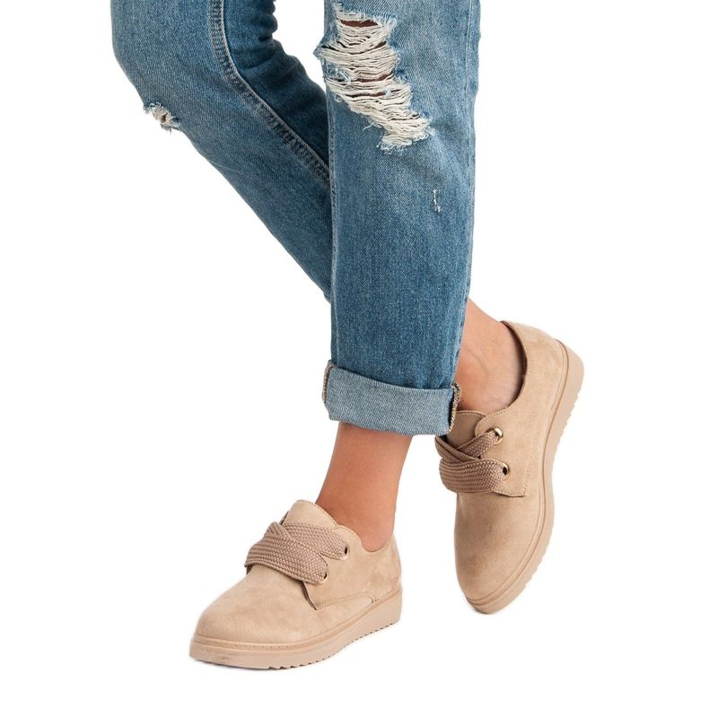 Sneakers i snuskind brun 2