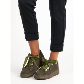 Mørkegrønne ruskindsneakers 1