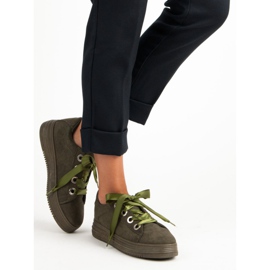 Mørkegrønne ruskindsneakers 2
