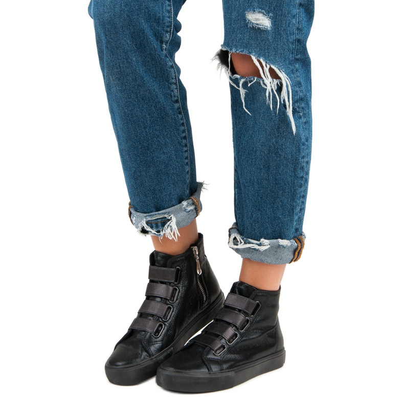 Sorte sneakers over anklen 1