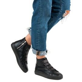 Sorte sneakers over anklen 2