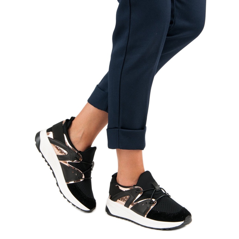 Stilfulde sportssko sort 2