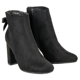 Ideal Shoes Stilfulde sorte støvler 2