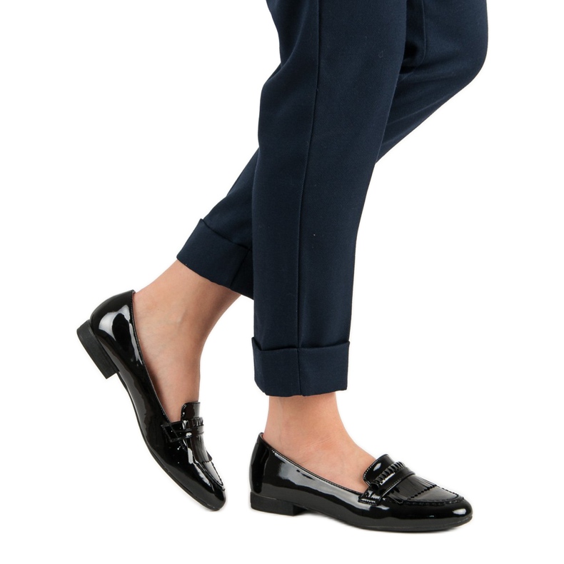 Lakerede loafers sort 1