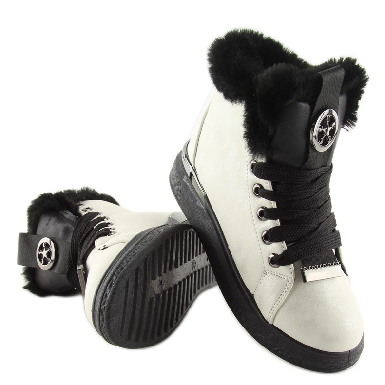 Sort isolerede sneakers F506 hvide 2