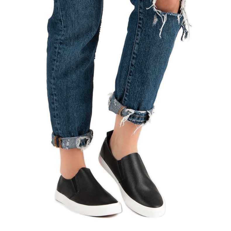 Sorte sneakers 2