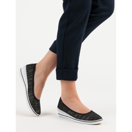 Comer Sort Ballerina På Kile 2