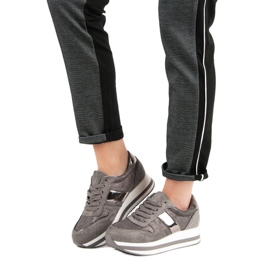 Bestelle Moderigtige grå sneakers 1