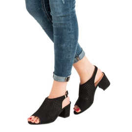 Casual lukkede sandaler sort 1