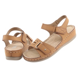 Comfort -sandaler til kvinder DK 25131 kamel brun 4