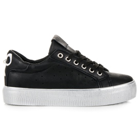 Sort Sneakers 2