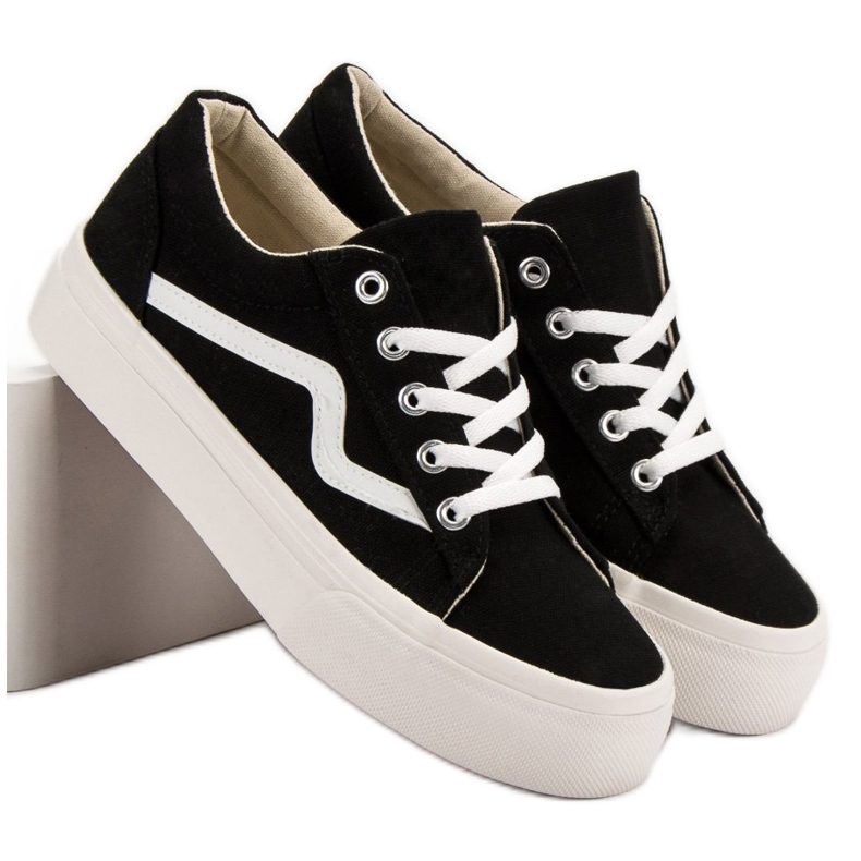 Kylie Moderigtige sorte sneakers 1