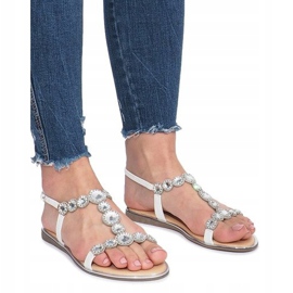 Hvide flade sandaler med Indulge diamanter 2