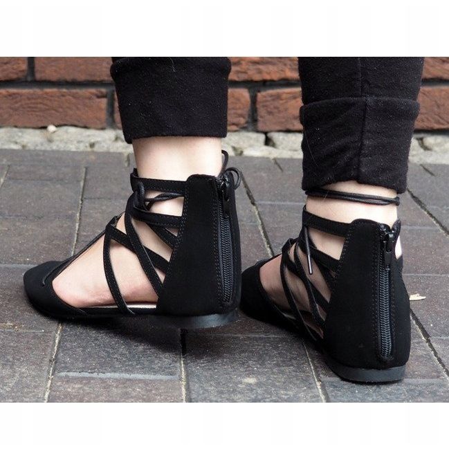 Åbne / bundne balletsandaler 6701 Sort 1