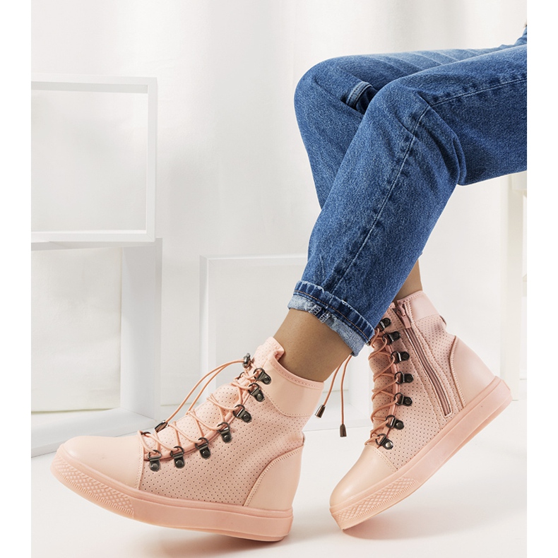 Lyserøde åben sneakers på Mathilde -kilen 1