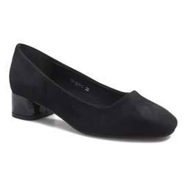 Sorte pumps på The Best post 1