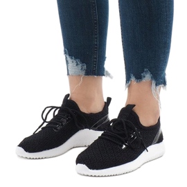 Sportssko i sort mesh G8347-1 1