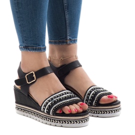 Sort dekorerede kile sandaler YRT-72-1 1