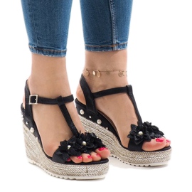 Sorte kile sandaler med blomster T-682-5 1