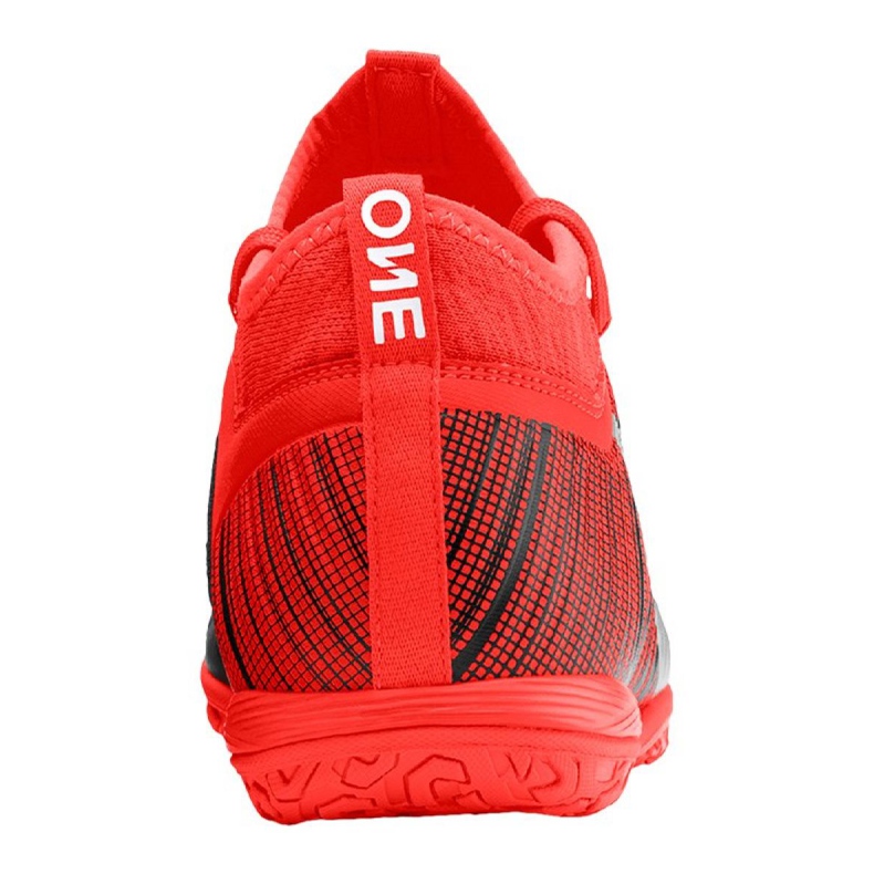Indendørs sko Puma One 5.3 It M 105649-01 flerfarvet rød 1