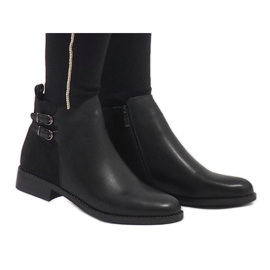 Ideal Shoes Sorte elegante støvler C-7200 2